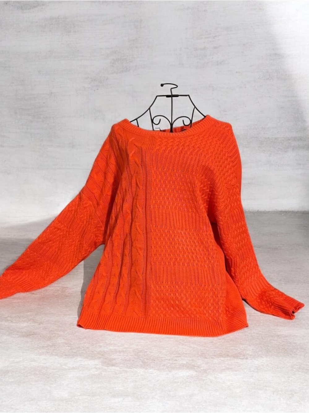 NWT Just Fashion Now Bright Orange Knit Crewneck Sweater Medium FALL HALLOWEEN